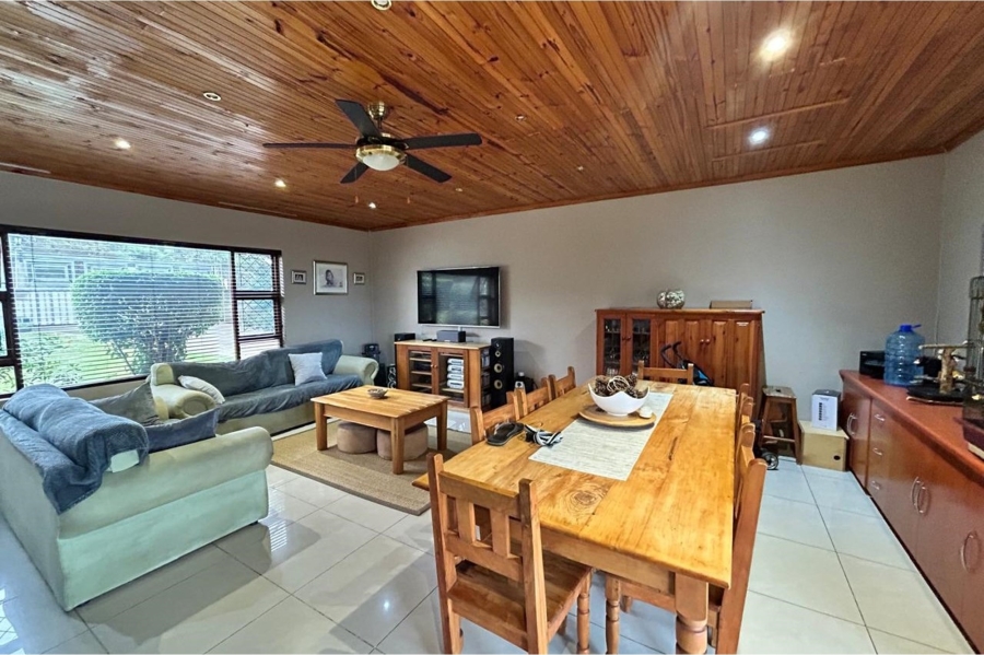 4 Bedroom Property for Sale in Dorchester Heights Eastern Cape